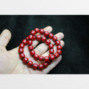 Vòng tay old liuli 30 year đỏ tone màu nổi bật