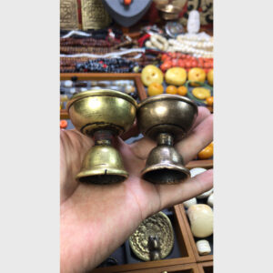 Bộ 2 ly đồng đốt đèn bơ cổ 100 năm từ Lhasa