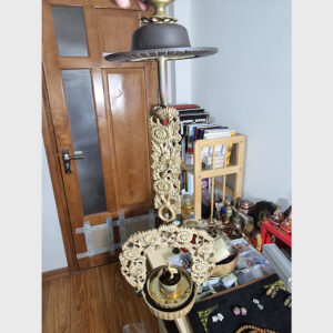 Bộ đèn đồng vàng treo hoa văn đẹp cỡ vừa cổ lâu đời