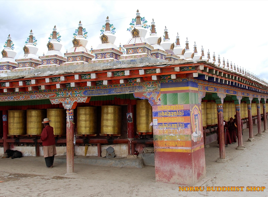 Kinh Luân Tây Tạng là gì và ý nghĩa tịnh hóa nghiệp chướng của pháp khí