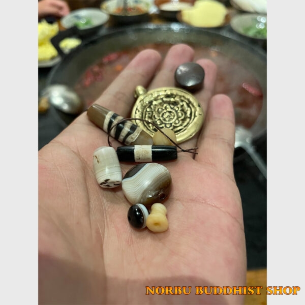 Đặt hàng old bead - old dzi - hạt cổ đại từ Tây Tạng