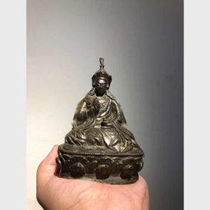 Khách đã thỉnh: tôn tượng cổ ngài Guru Rinpoche