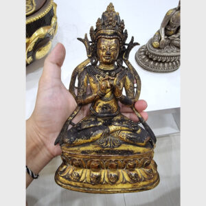 Khách đã thỉnh: Tượng cổ Đại Nhật Như Lai mạ vàng