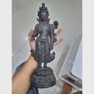 Khách đã thỉnh: Tượng cổ Đức Quán Âm dáng đứng