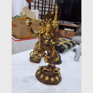 Khách đã thỉnh: tượng cổ ngài Dakini