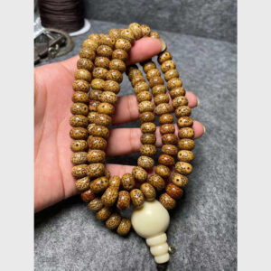 Chuỗi bồ đề tinh nguyệt cổ 50 năm