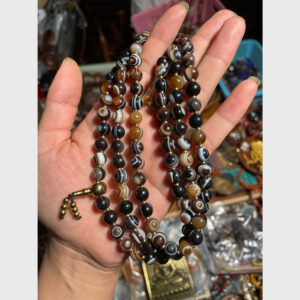 Chuỗi hạt mã não Tây Tạng mix charm đồng