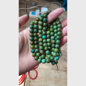Chuỗi lam ngọc cổ 50 năm turquoise old size 8mm chất đẹp Tây Tạng