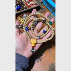 Chuôi xương yak hiếm chất trong sữa mix dzi mã não thokcha