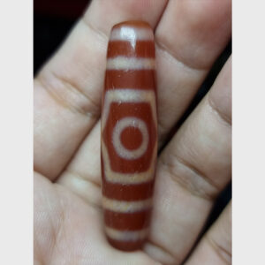 Dzi bead A+ pure dzi 3 mắt thân ngọc đỏ tuyệt đẹp hoàn mỹ