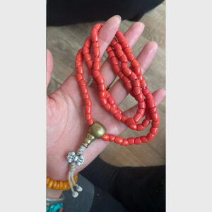 Chuỗi hạt lưu li đỏ giống san hô đỏ chất đẹp từ Tibet mài vát