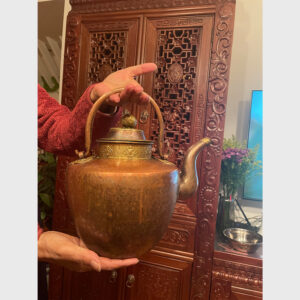 Ấm nước bằng đồng tráng bạc đặc biệt từ Tây Tạng ( một cặp )