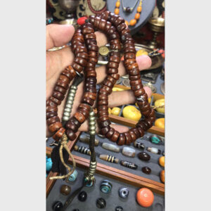 Chuỗi bồ đề Phật nhãn cổ 100 năm hiếm gặp tại Lhasa