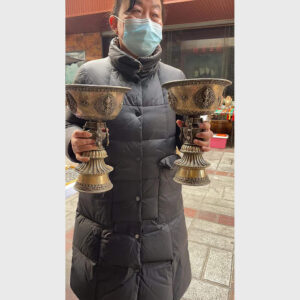 Cặp chân đèn đồng tráng bạc Tibet cỡ đại siêu lớn