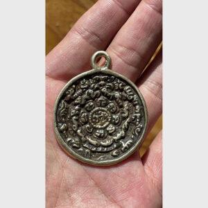 Cửu cung cổ Tây Tạng 100 năm