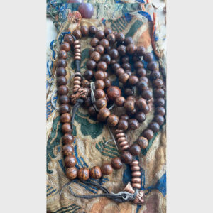 Chuỗi bồ đề Tam bảo cổ 50 năm kèm 2 túc số cổ Lhasa