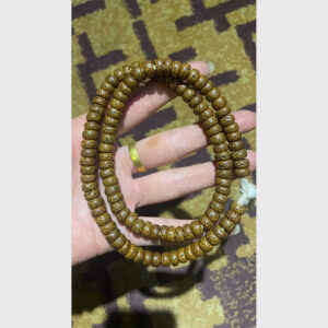 Chuỗi bồ đề tinh nguyệt hạt dẹt già chất đẹp