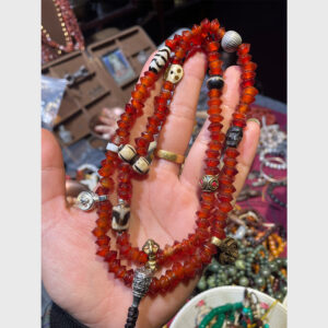 Chuỗi mã não đỏ mix dzi charm cực đẹp