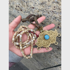 Chuỗi mai rùa cổ và khánh đồng cổ Tây Tạng