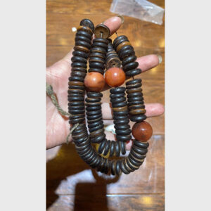 Chuỗi tử đàn dẹt cổ siêu lớn mix mã não