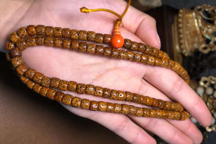 Ý nghĩa của chuỗi hạt bồ đề tinh nguyệt và số 108 của tràng