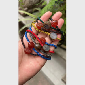 BST vòng tay mã não khắc chất đẹp