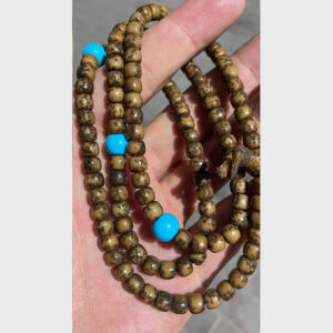 Chuỗi tinh nguyệt cổ hiếm gặp từ Lhasa