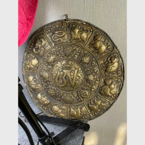 Mặt treo cửu cung trung tâm chữ Om kích thước lớn trấn trạch