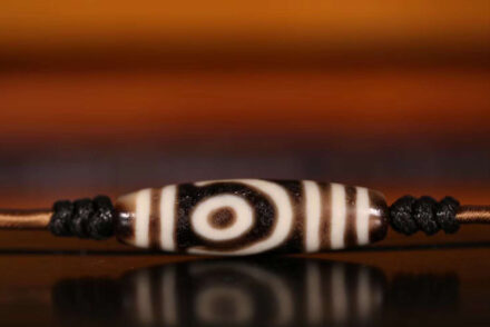 Mua đá dzi bead thiên châu Tây Tạng đẹp nhất uy tín ở đâu