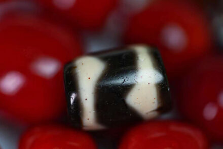 Lựa chọn thỉnh đá dzi thiên châu Tây Tạng những tiêu chí quan trọng