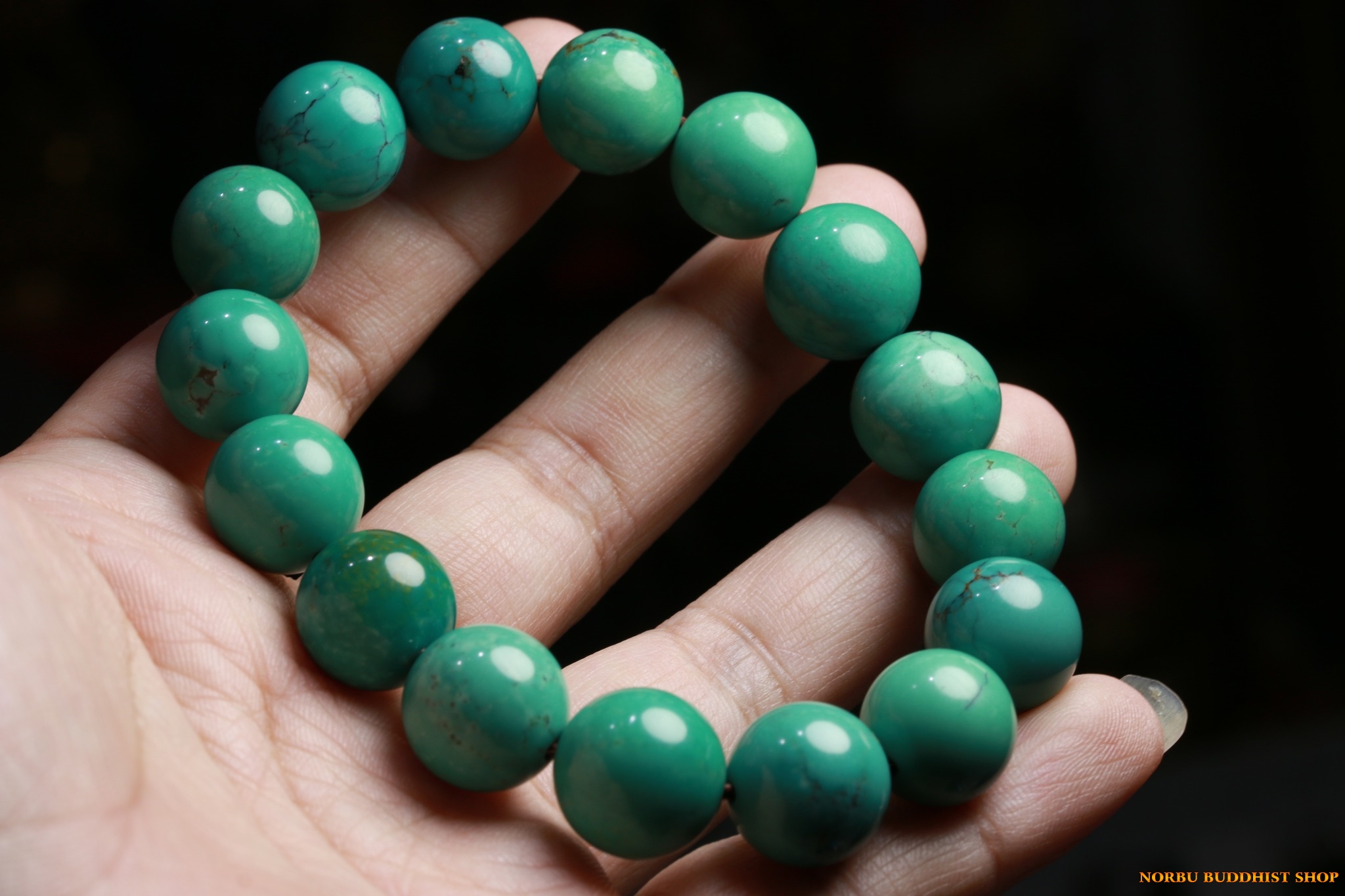 Đá Lam Ngọc (Turquoise Stone): Lịch Sử, Đặc Điểm và Ứng Dụng 5